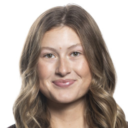 Mia Nixon