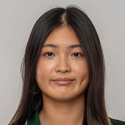 Natchanun Suntiwattanapol