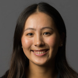 Momo Sugiyama