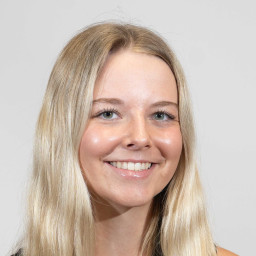 Hallie Adare