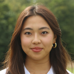 Esther Jung
