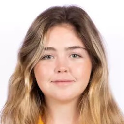 Claudia Lara Miravitlles