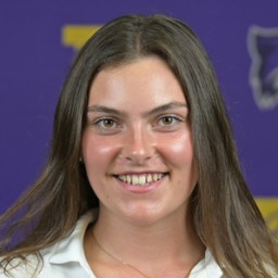 Annabelle Cziezerski