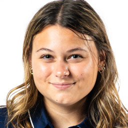 Kayla DeWinter