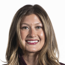 Mia Nixon