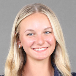 Taryn Smoak