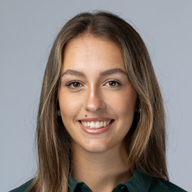 Lucia Valderrama